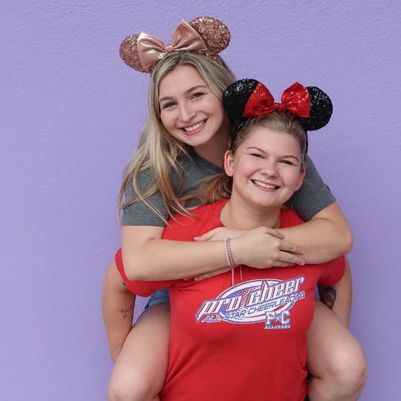 Meet your Posher, Malia - Picture 1 of 1